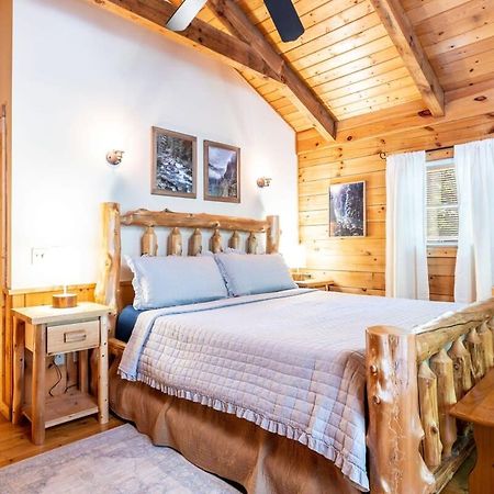 ピジョンフォージ Quaint & Secluded Near Dollywood With Bbq&Hot Tubヴィラ エクステリア 写真